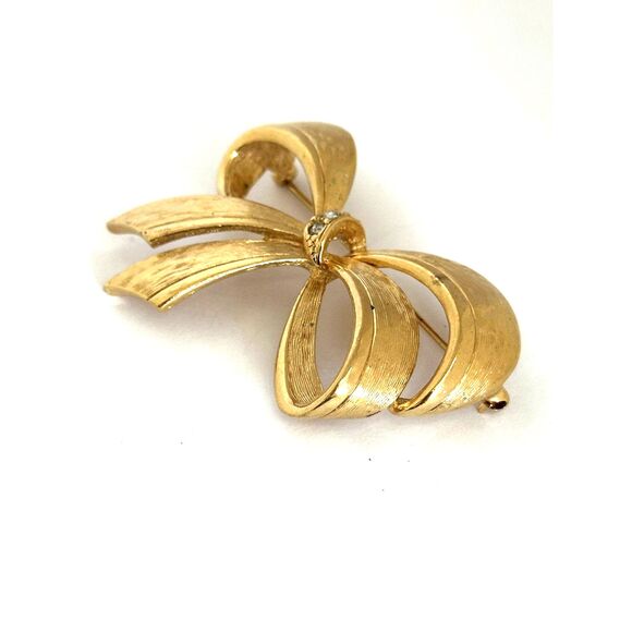 Vintag Avon Gold Bow Brooch Rhinestone Accents - Picture 4 of 6